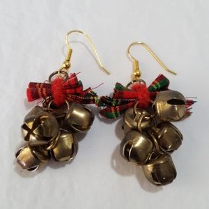 Vintage Holiday Christmas Adorable Earrings w bells and holiday bow